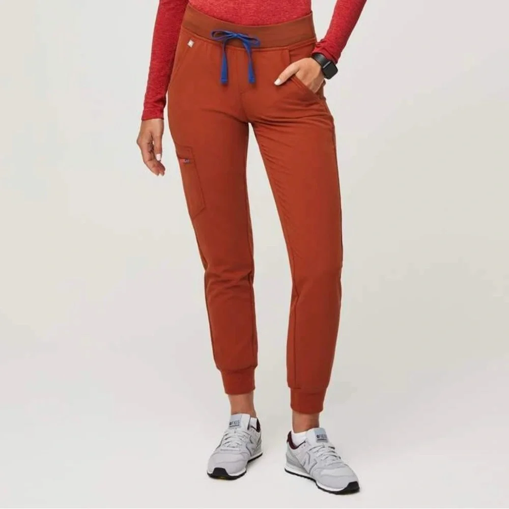 Figs XS SET IN AUBURN